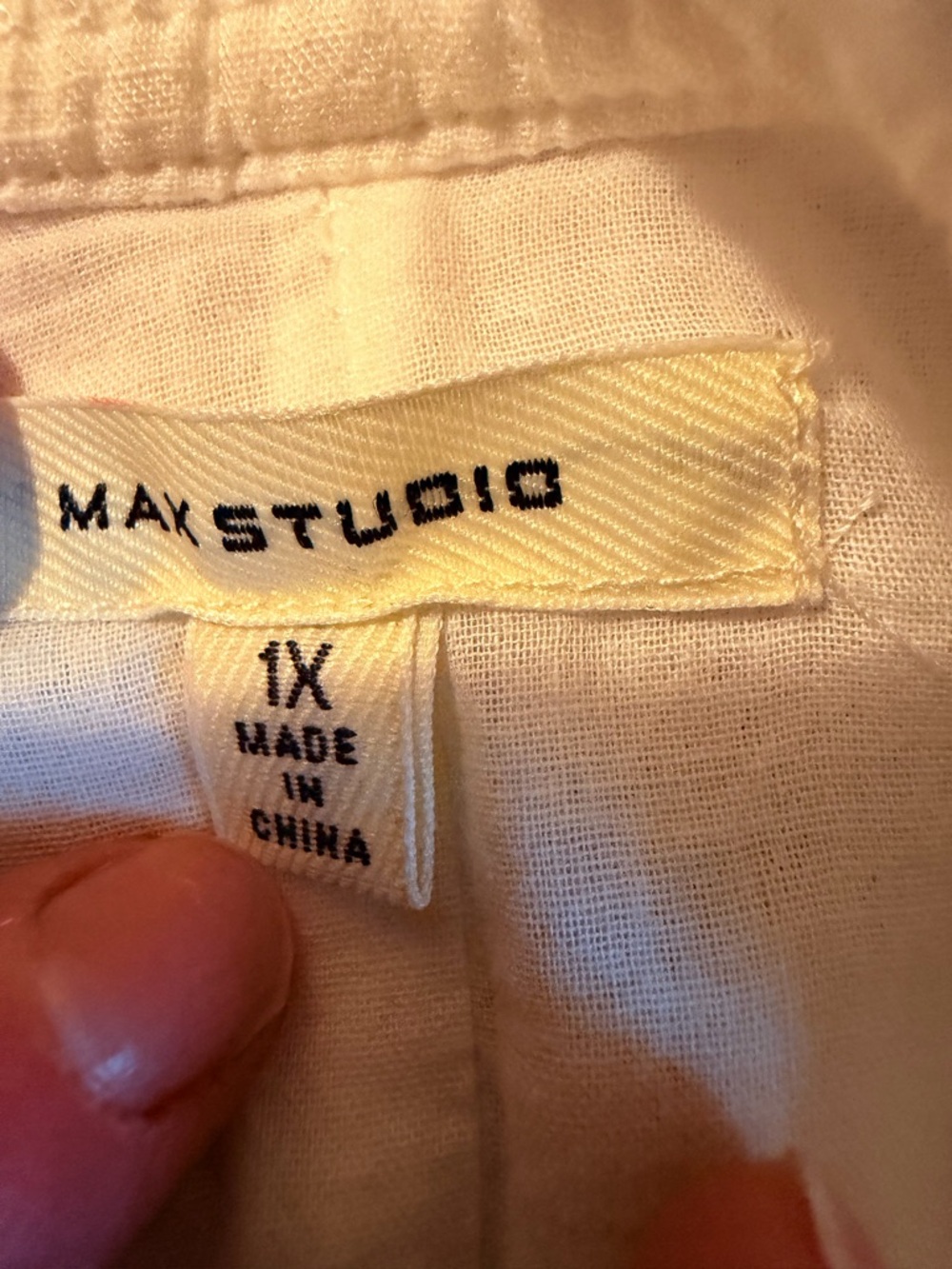MAXSTUDIO White Lightweight Dress with Flutter Sleeve in Novelty Windowpane - Picture 2 of 12